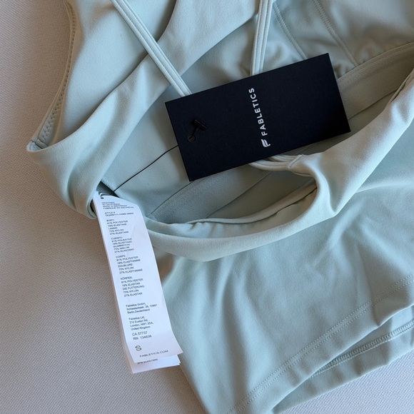 NWT Fabletics Principal Built-In Bra Tank - Picture 7 of 7